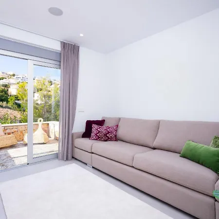 Lirios By Interhome